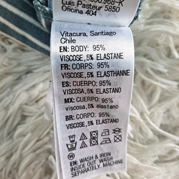 Blue Roxy Romper - Picture 3 of 4